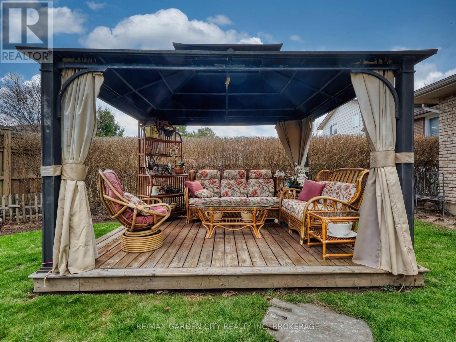 30 GLENVIEW AVENUE Image 9