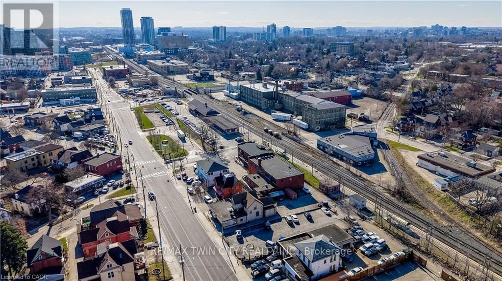 150 VICTORIA STREET NORTH Image 5