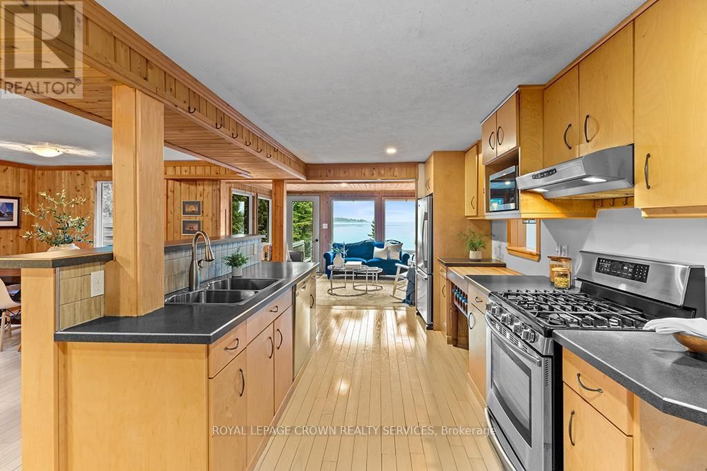 1166 DORCAS BAY ROAD Image 17