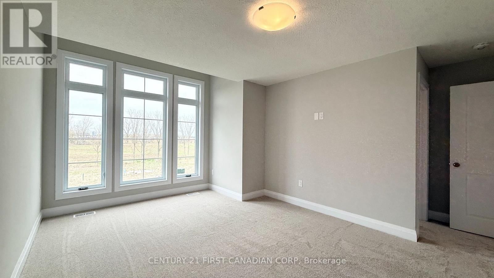 6941 HEATHWOODS AVENUE Image 16