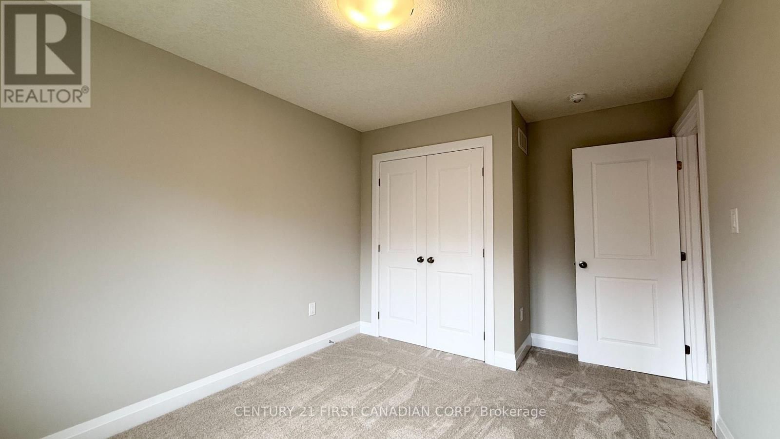 6941 HEATHWOODS AVENUE Image 28