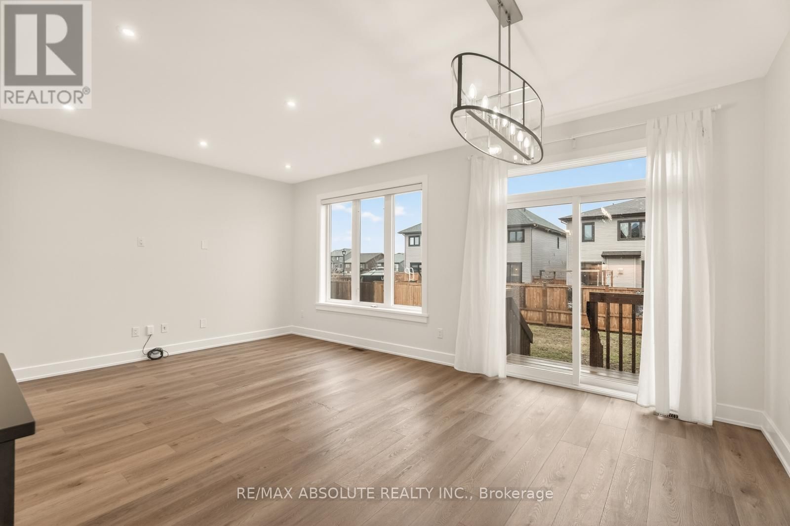 8 TABER STREET Image 13