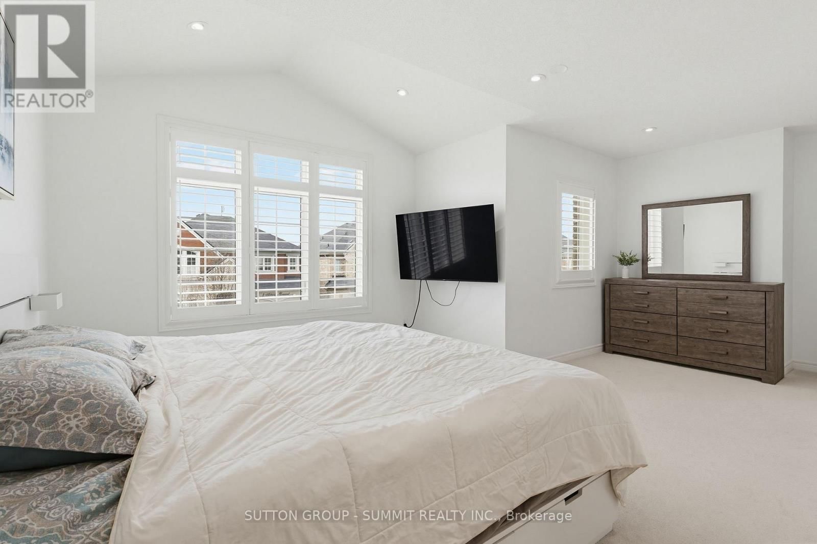 7 ATTRIDGE CRESCENT Image 29