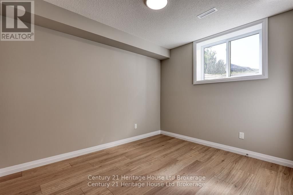 14 - 19 ANDERSON STREET Image 16