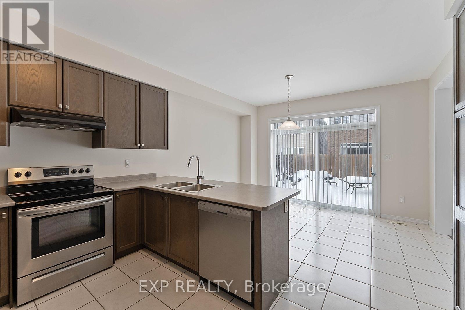 1 HONEY COMB TRAIL Image 11