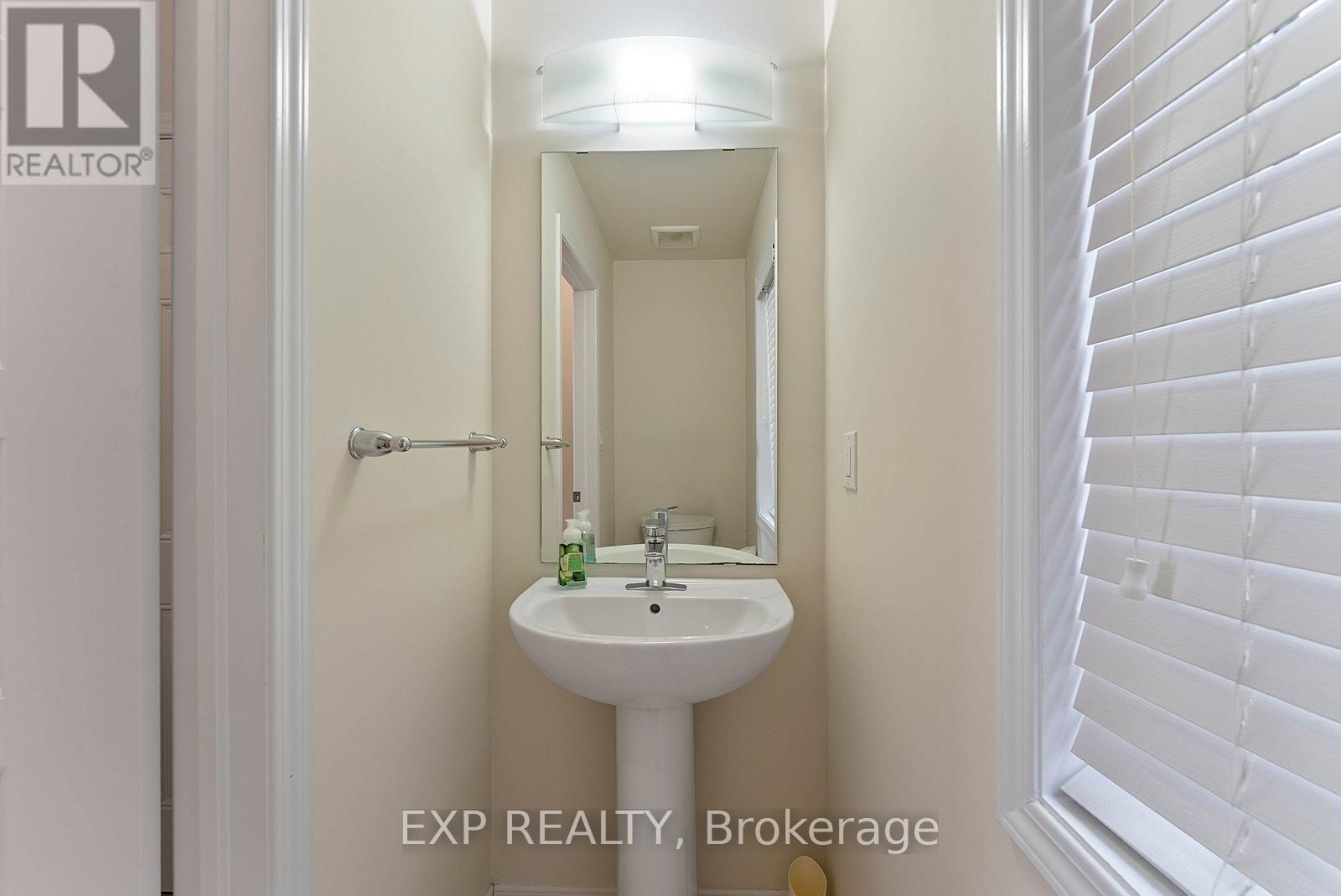 1 HONEY COMB TRAIL Image 25