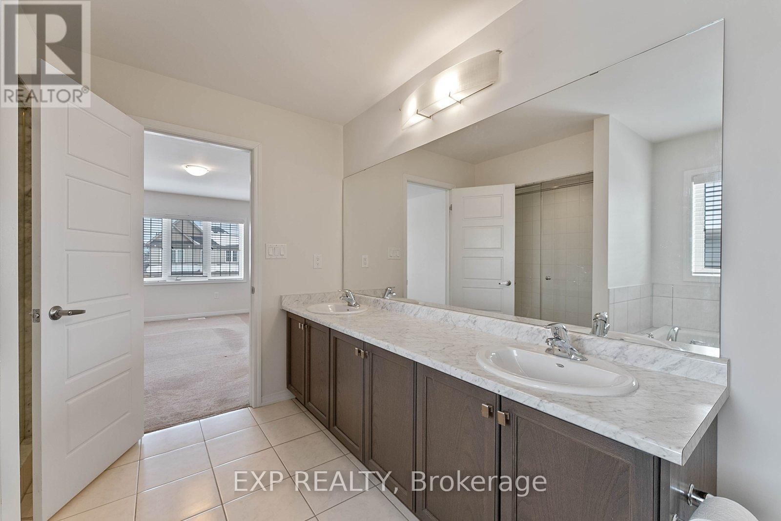 1 HONEY COMB TRAIL Image 34