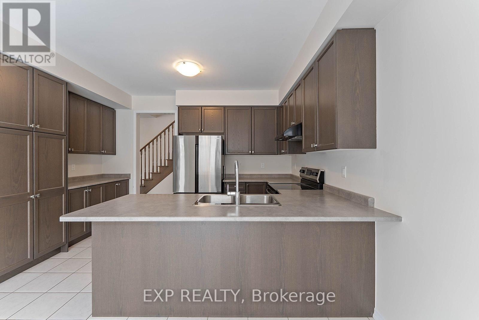 1 HONEY COMB TRAIL Image 9