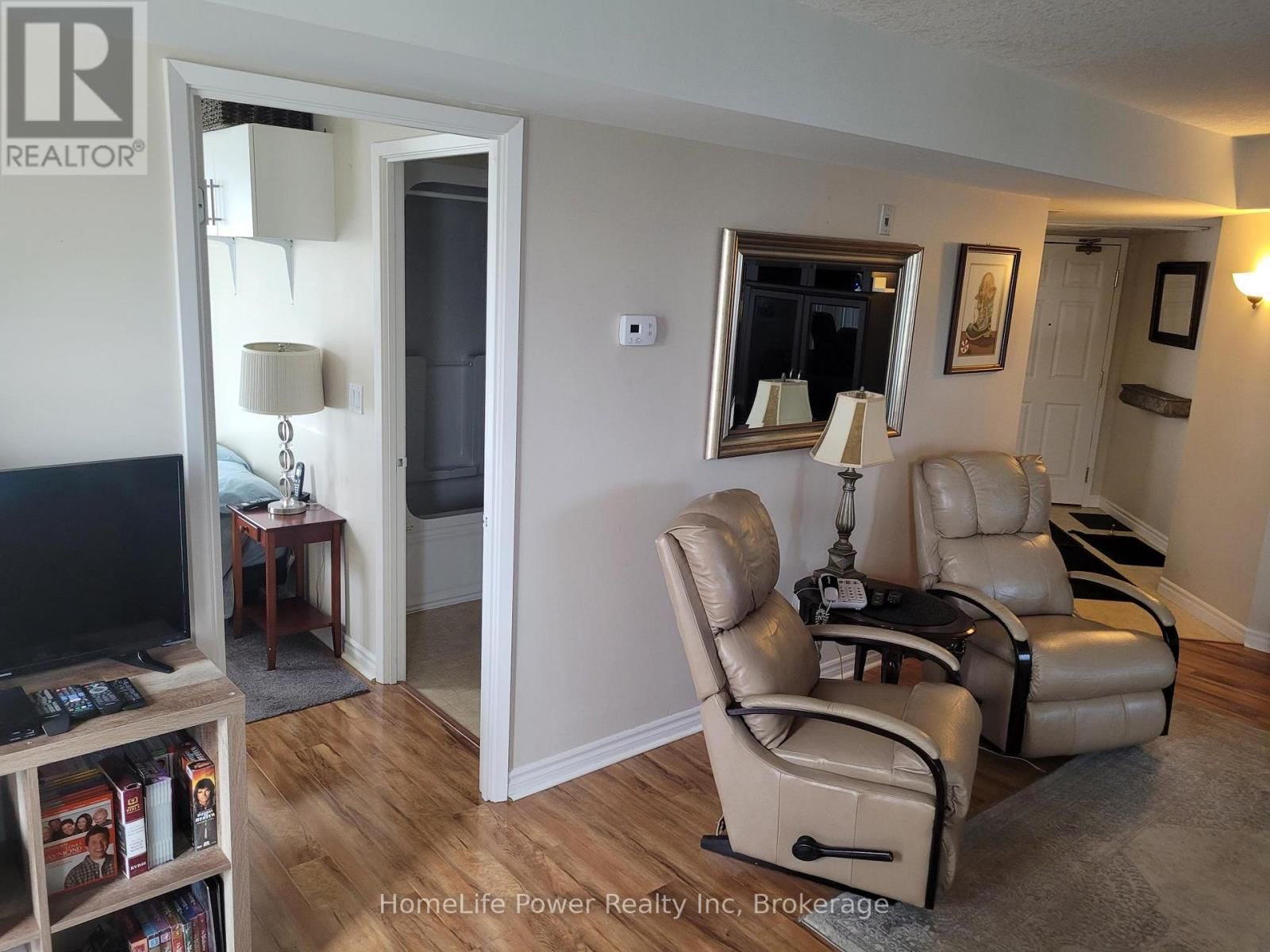 409 - 20 ST GEORGE STREET Image 14