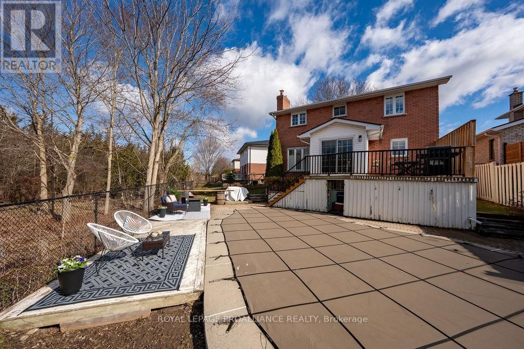 29 SHERWOOD CRESCENT Image 25