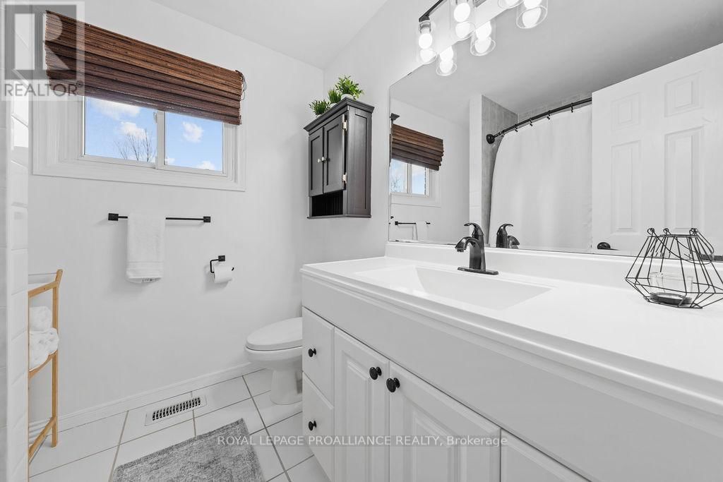 29 SHERWOOD CRESCENT Image 42