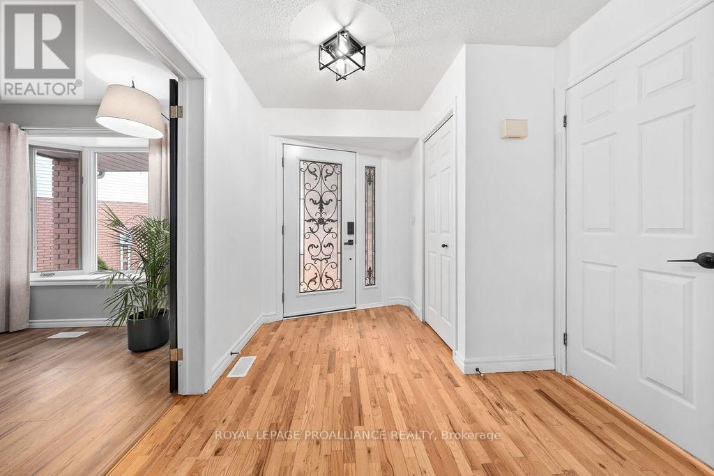 29 SHERWOOD CRESCENT Image 6