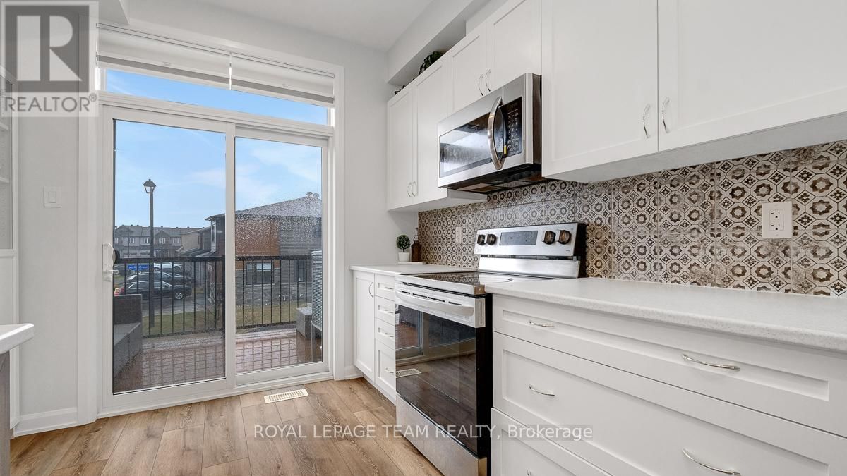 520 AGLISH MEWS Image 14