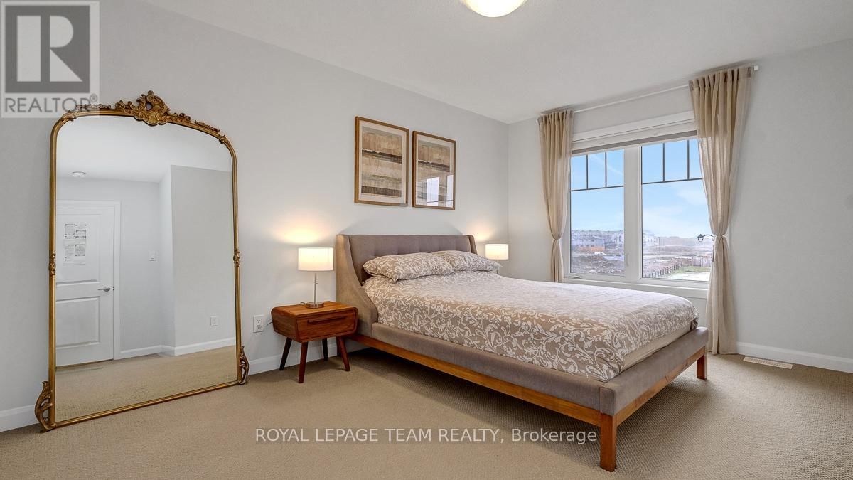 520 AGLISH MEWS Image 18