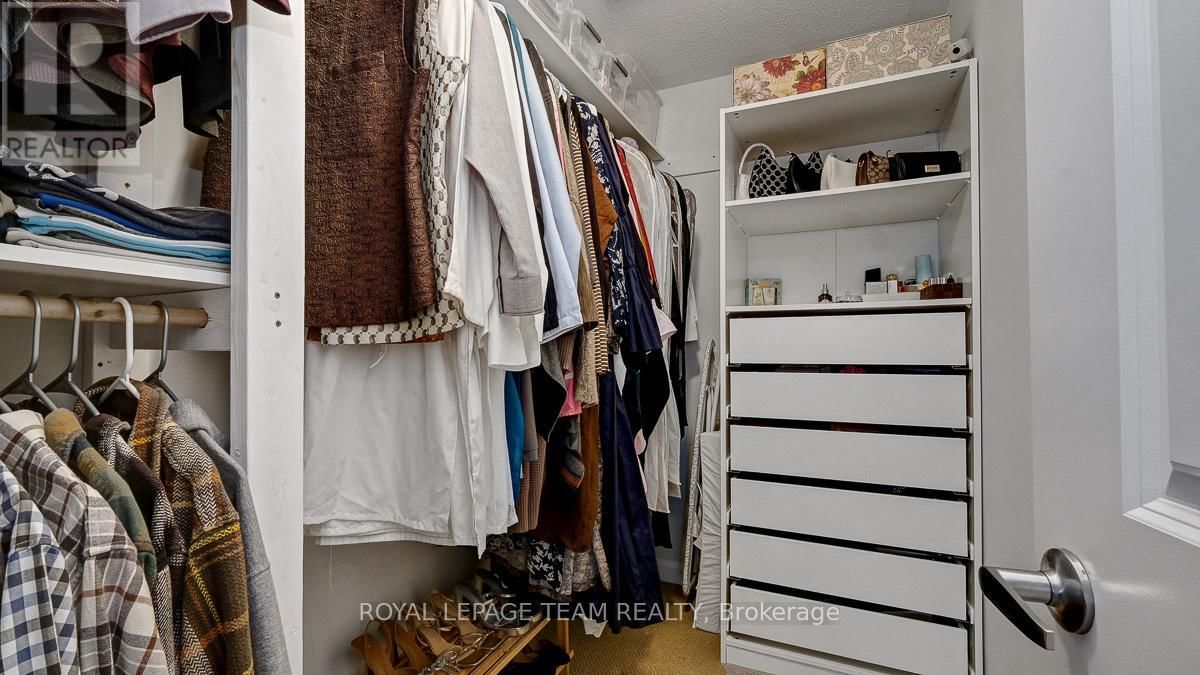 520 AGLISH MEWS Image 20