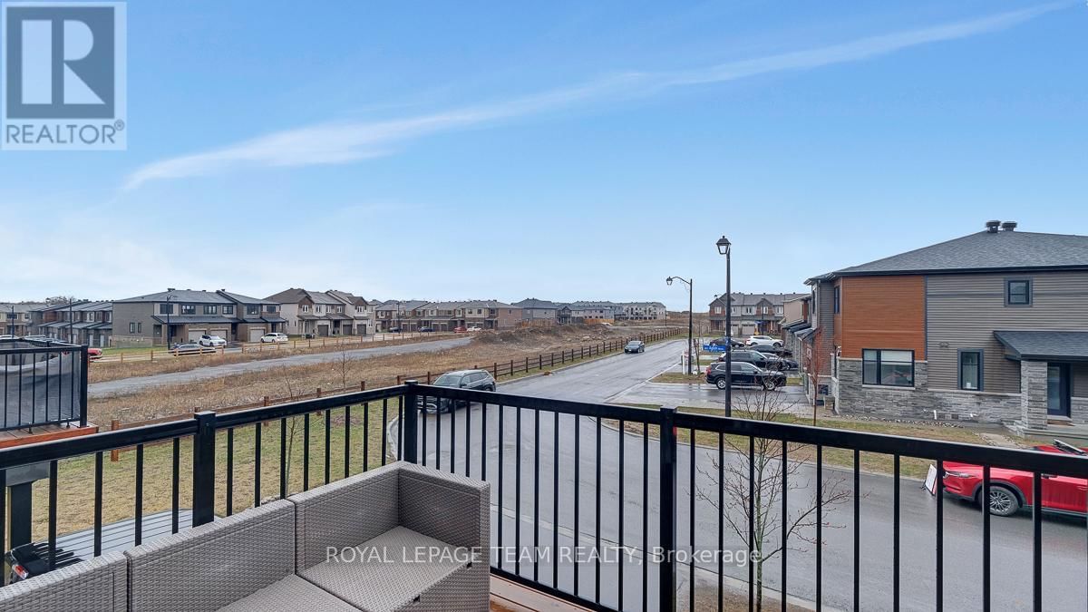 520 AGLISH MEWS Image 25