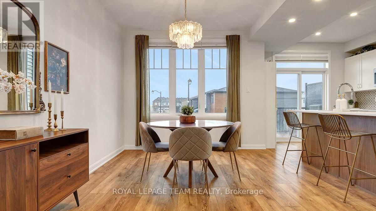 520 AGLISH MEWS Image 3