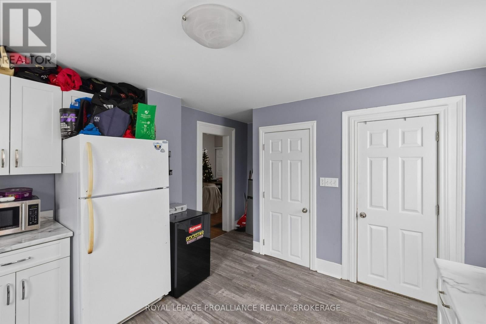 624 PRINCESS STREET Image 14