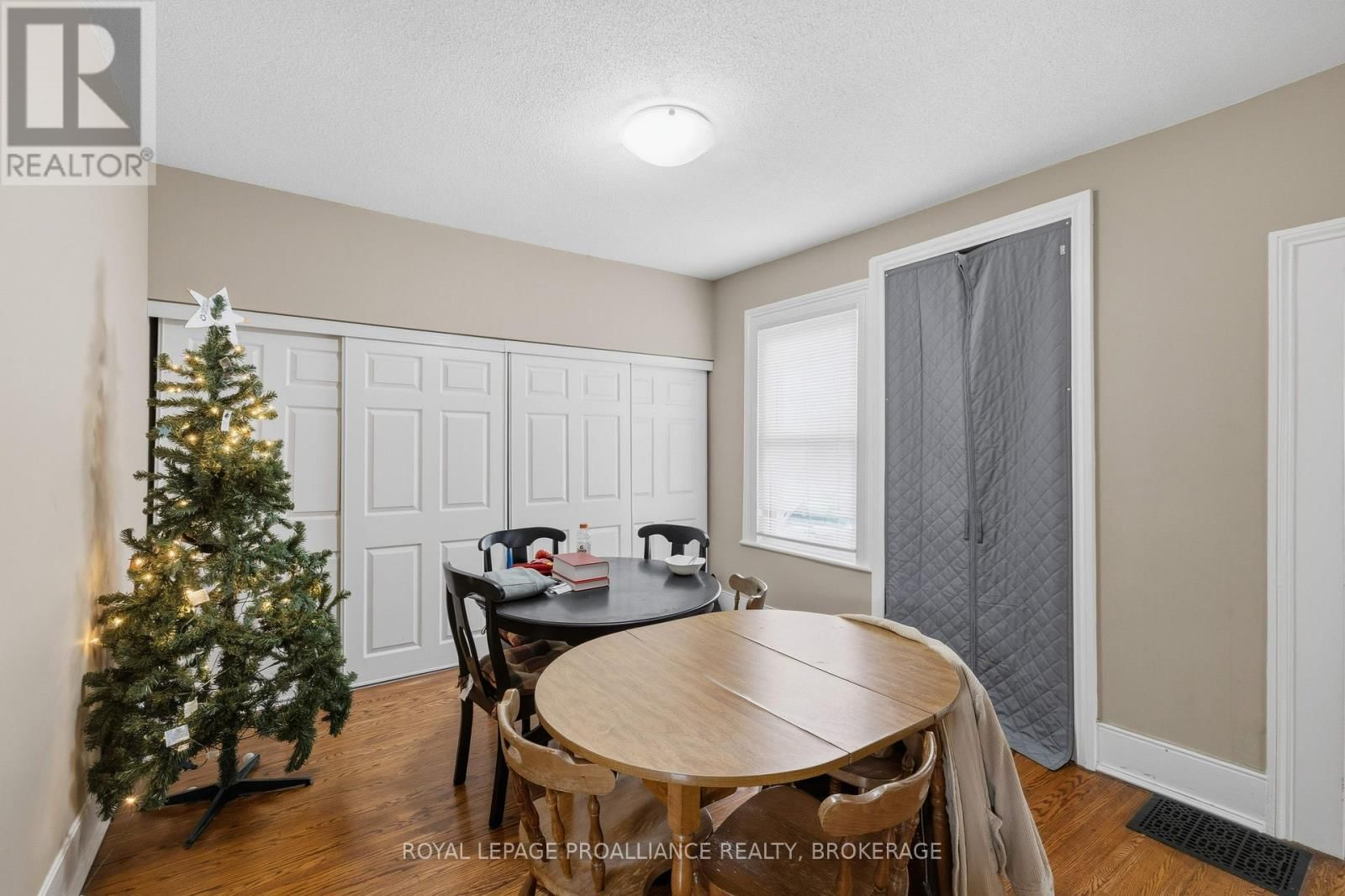 624 PRINCESS STREET Image 16