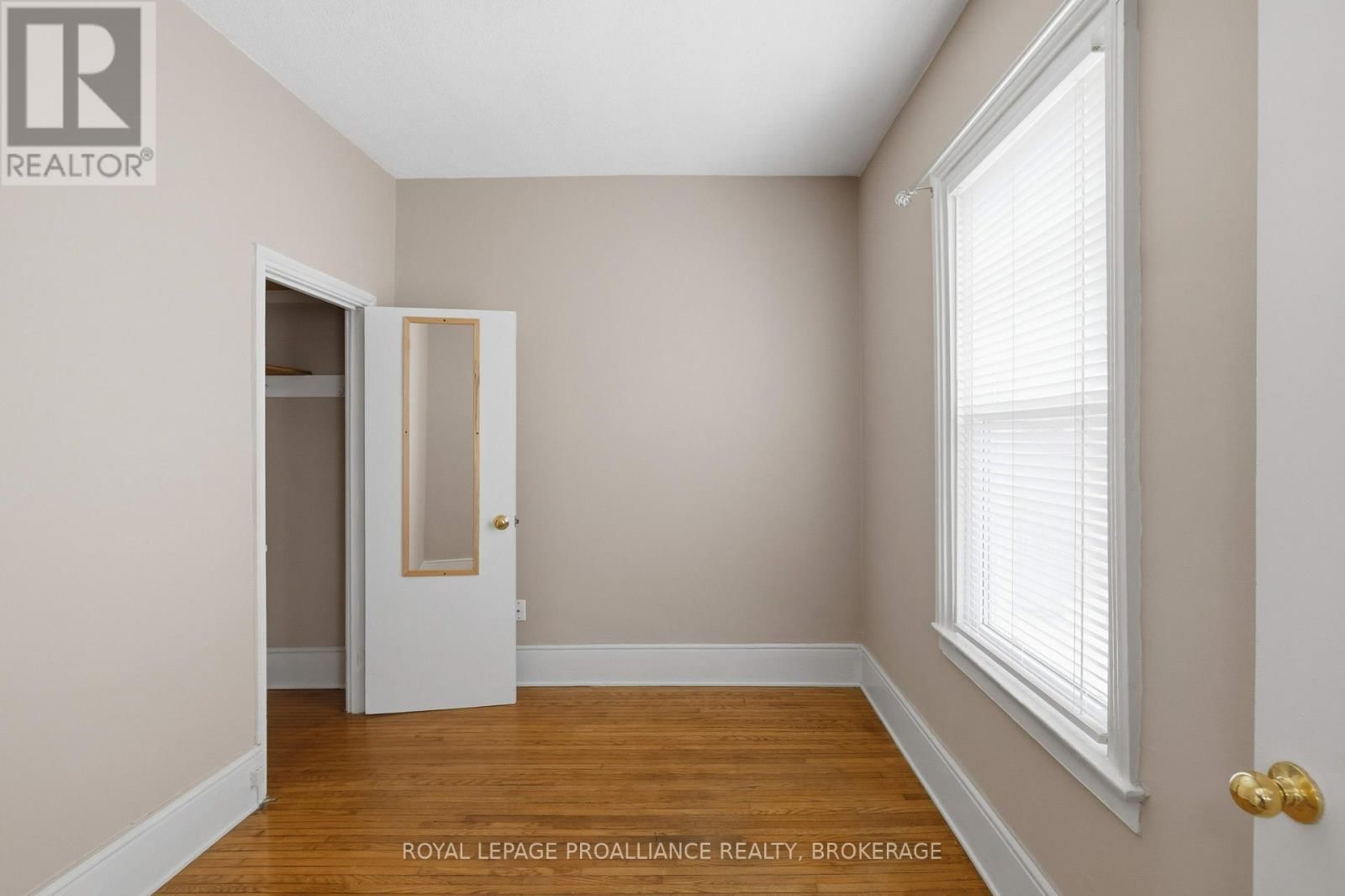 624 PRINCESS STREET Image 21