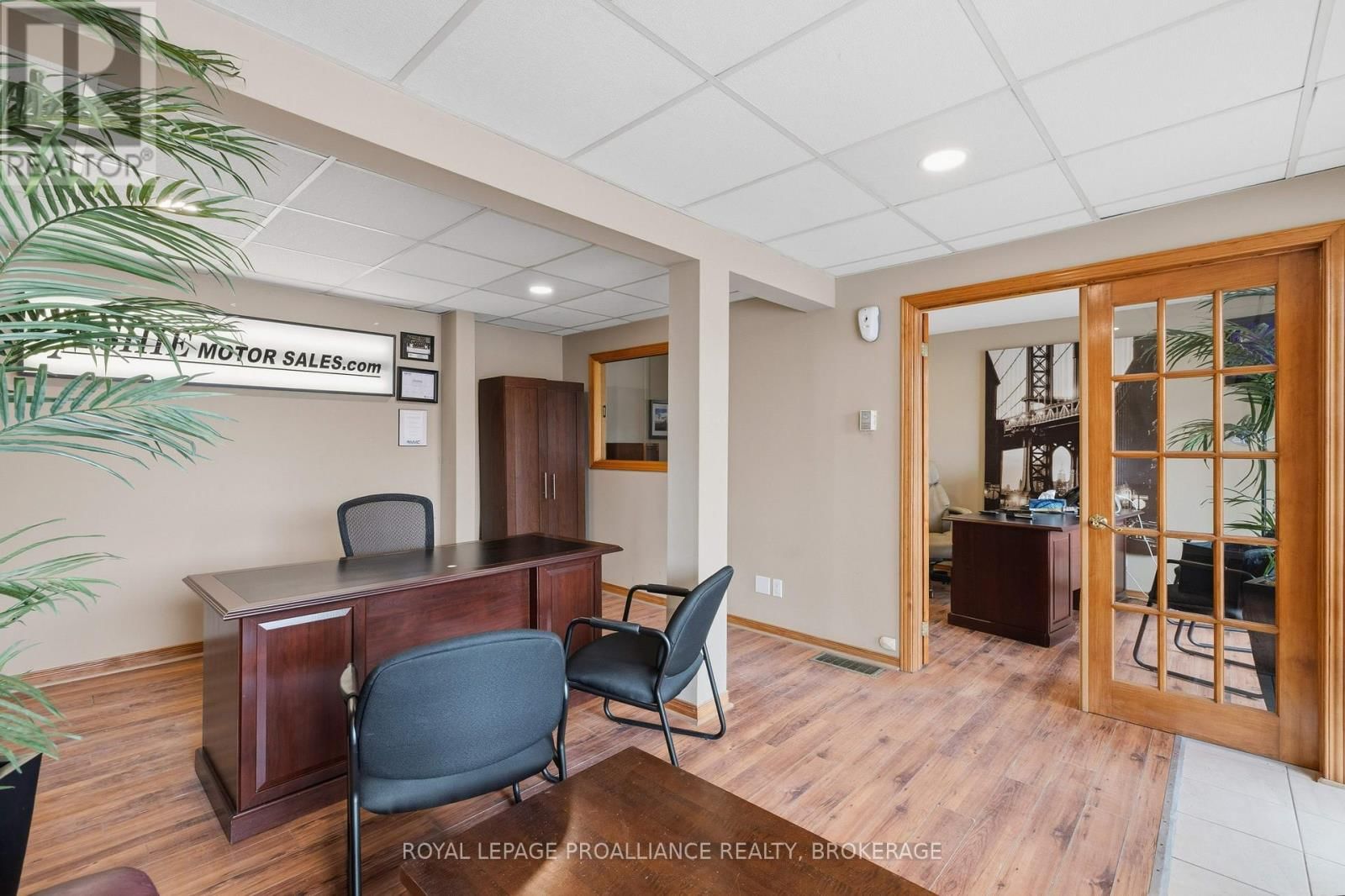 624 PRINCESS STREET Image 6