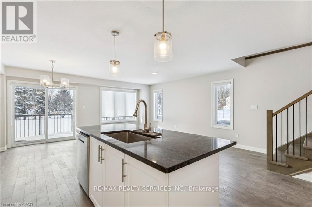 133 JEFFEREY WAY Image 15