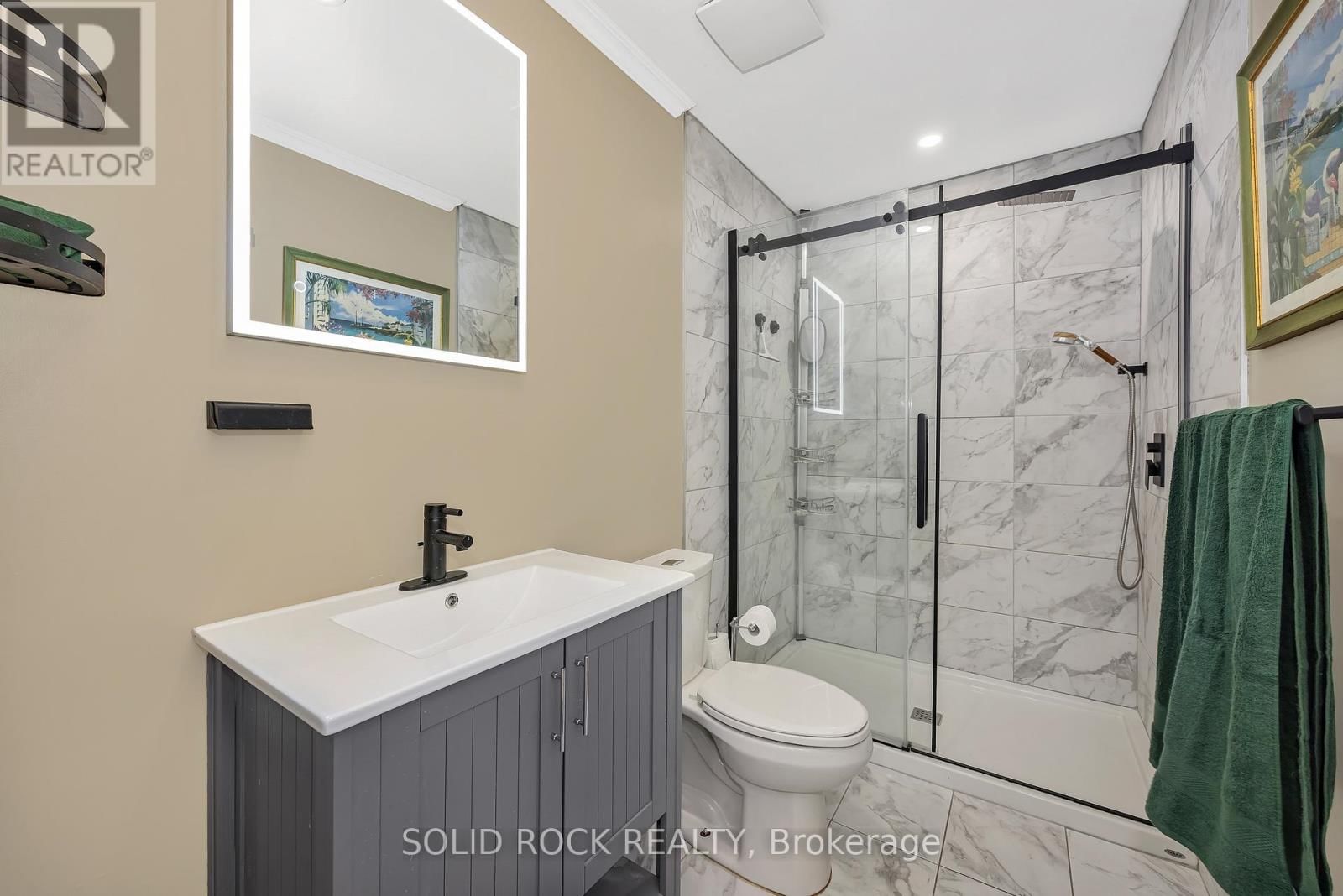 2 NEWBOROUGH CRESCENT Image 15