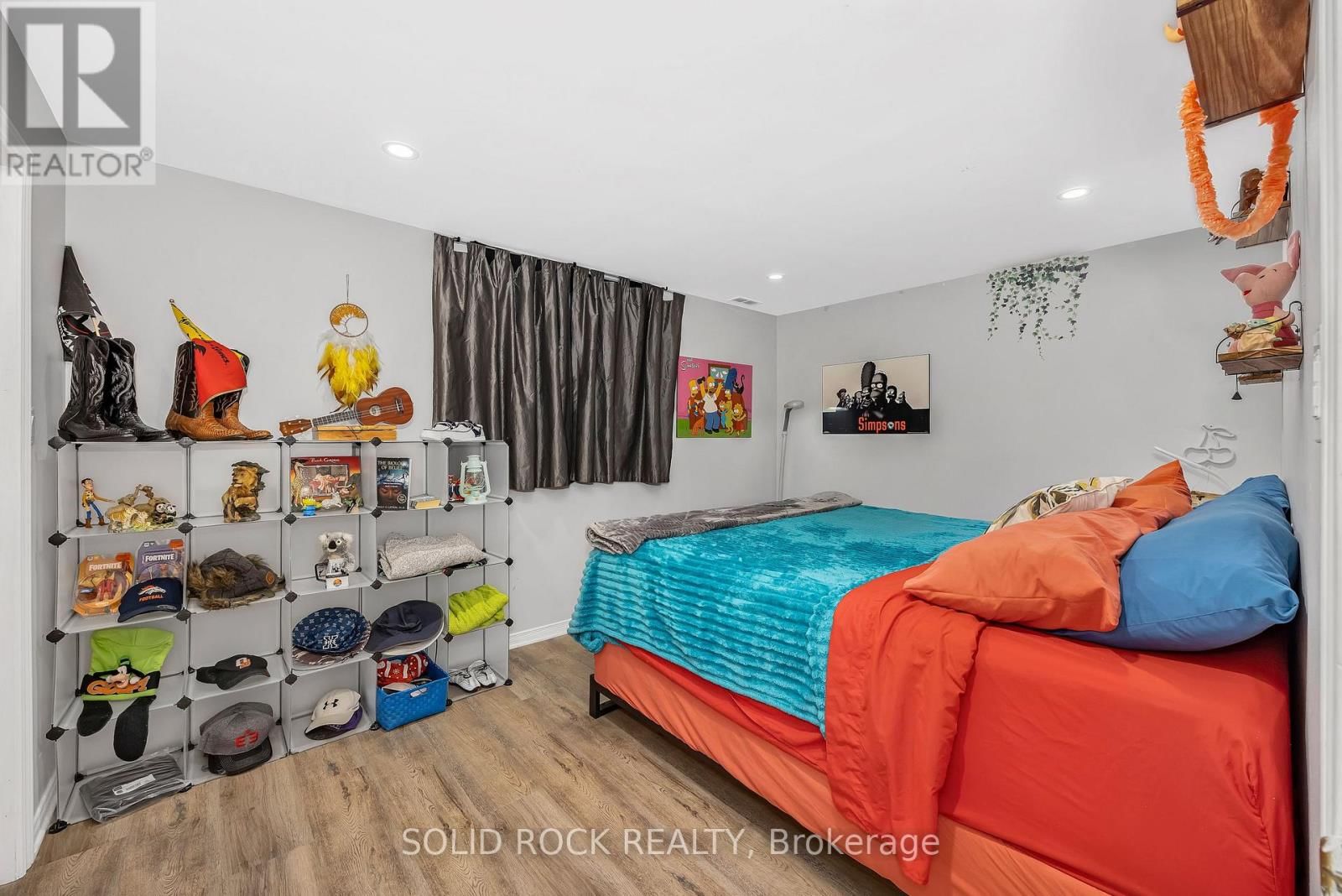 2 NEWBOROUGH CRESCENT Image 19