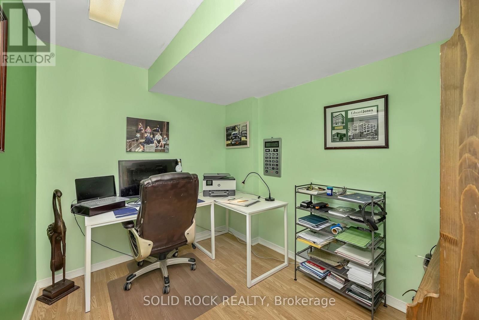 2 NEWBOROUGH CRESCENT Image 23