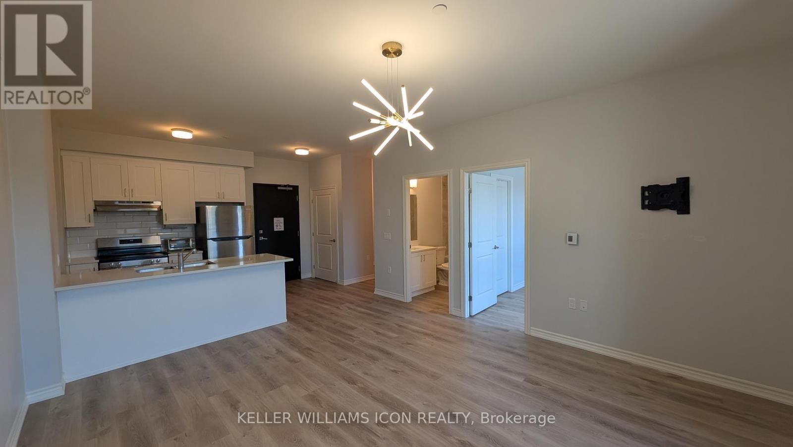 112 - 1350 HEMLOCK ROAD Image 11