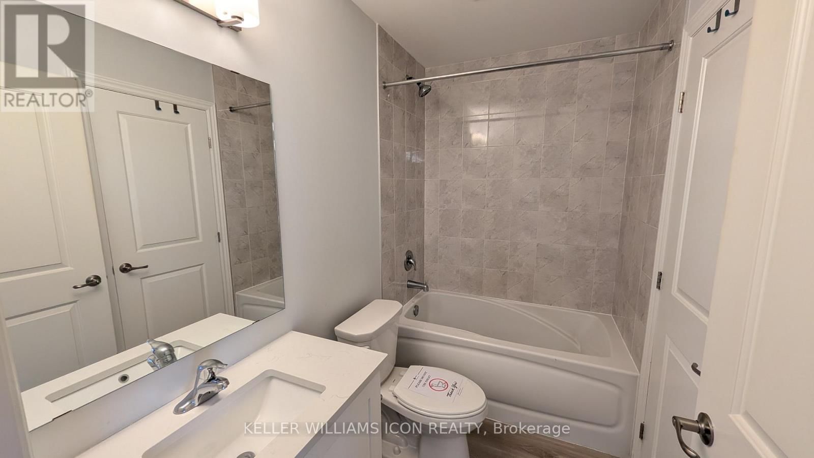 112 - 1350 HEMLOCK ROAD Image 17