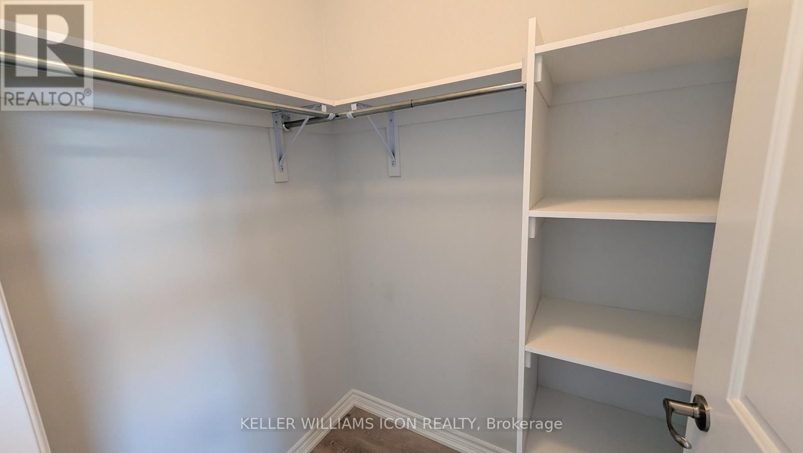 112 - 1350 HEMLOCK ROAD Image 21