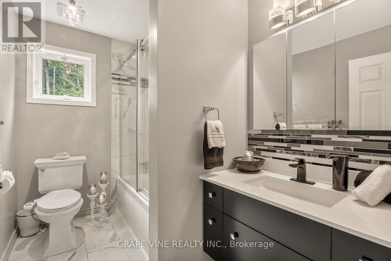 119 SIERRA WOODS DRIVE Image 26