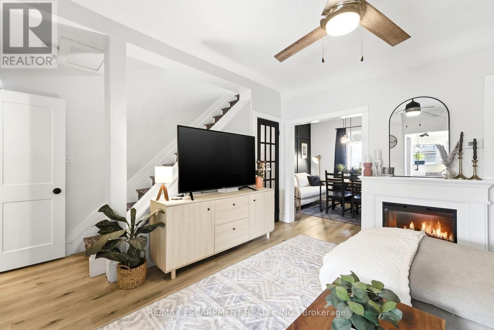 82 CLINTON STREET Image 12