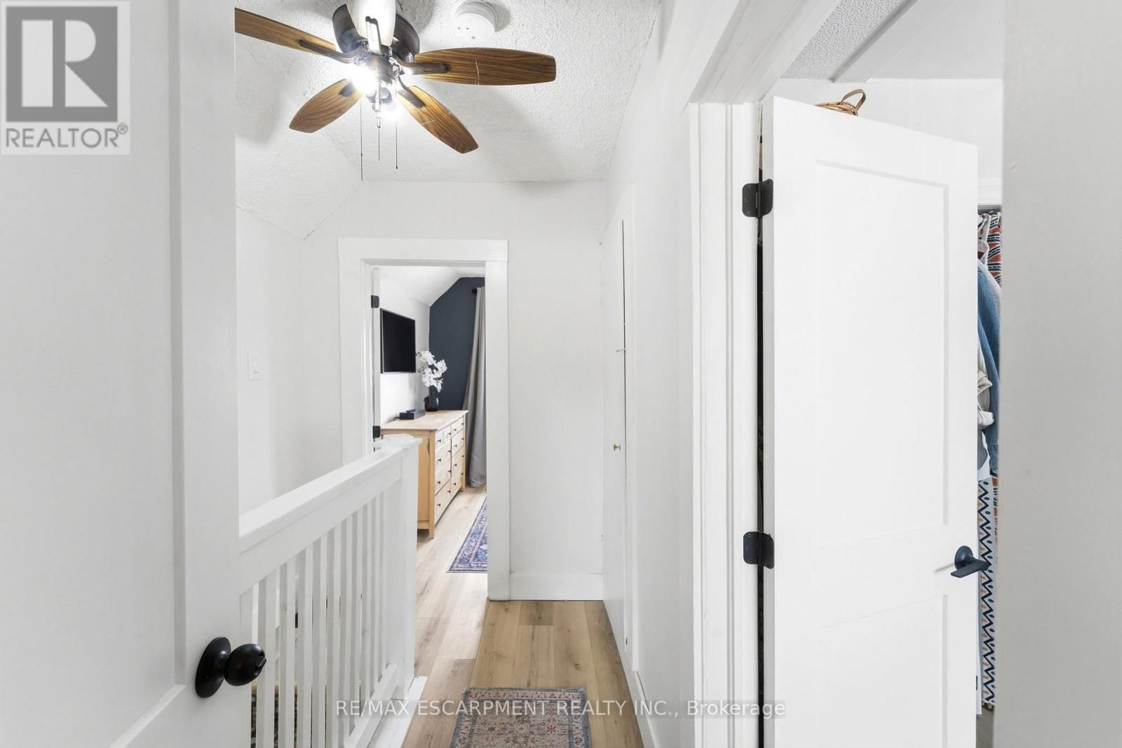 82 CLINTON STREET Image 19