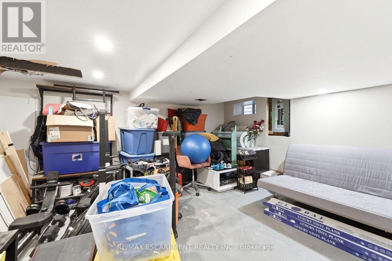 82 CLINTON STREET Image 24