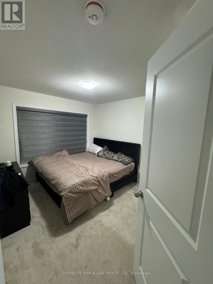 38 BROWN STREET Image 10