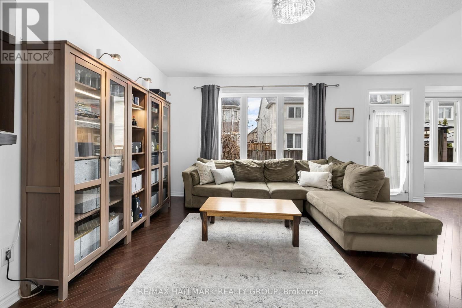 529 DUNDONALD DRIVE Image 11