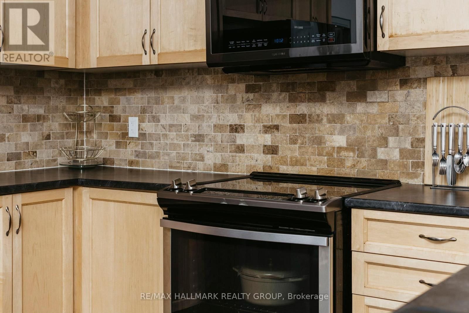 529 DUNDONALD DRIVE Image 17