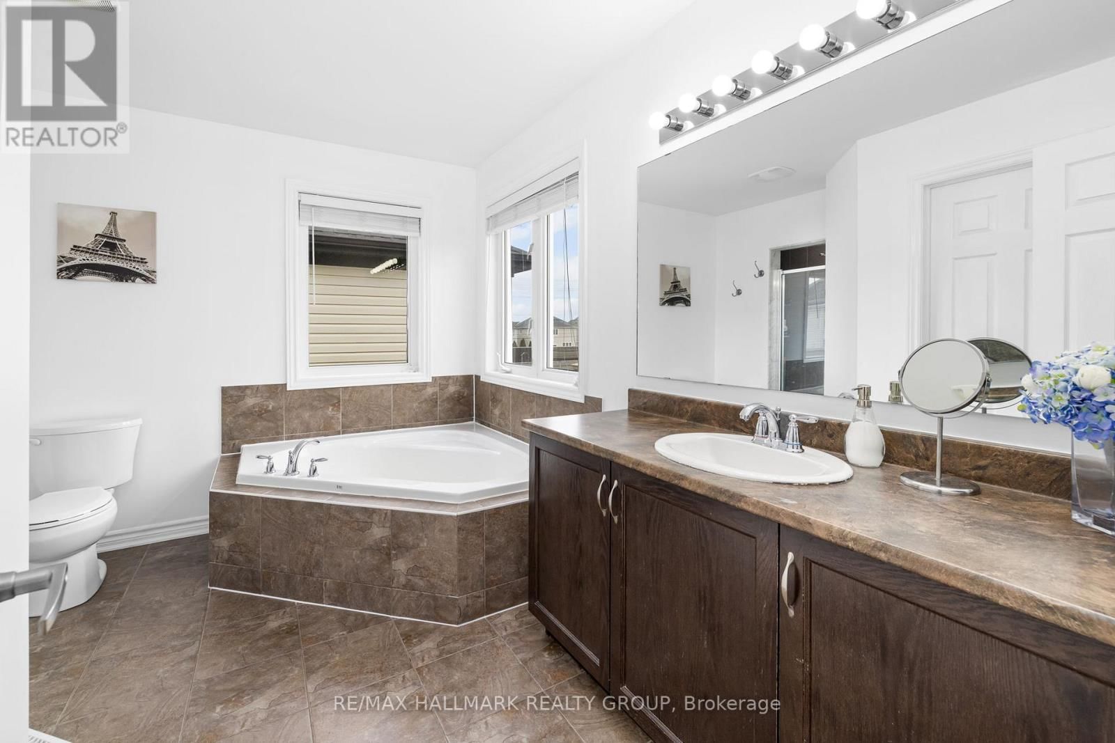 529 DUNDONALD DRIVE Image 22