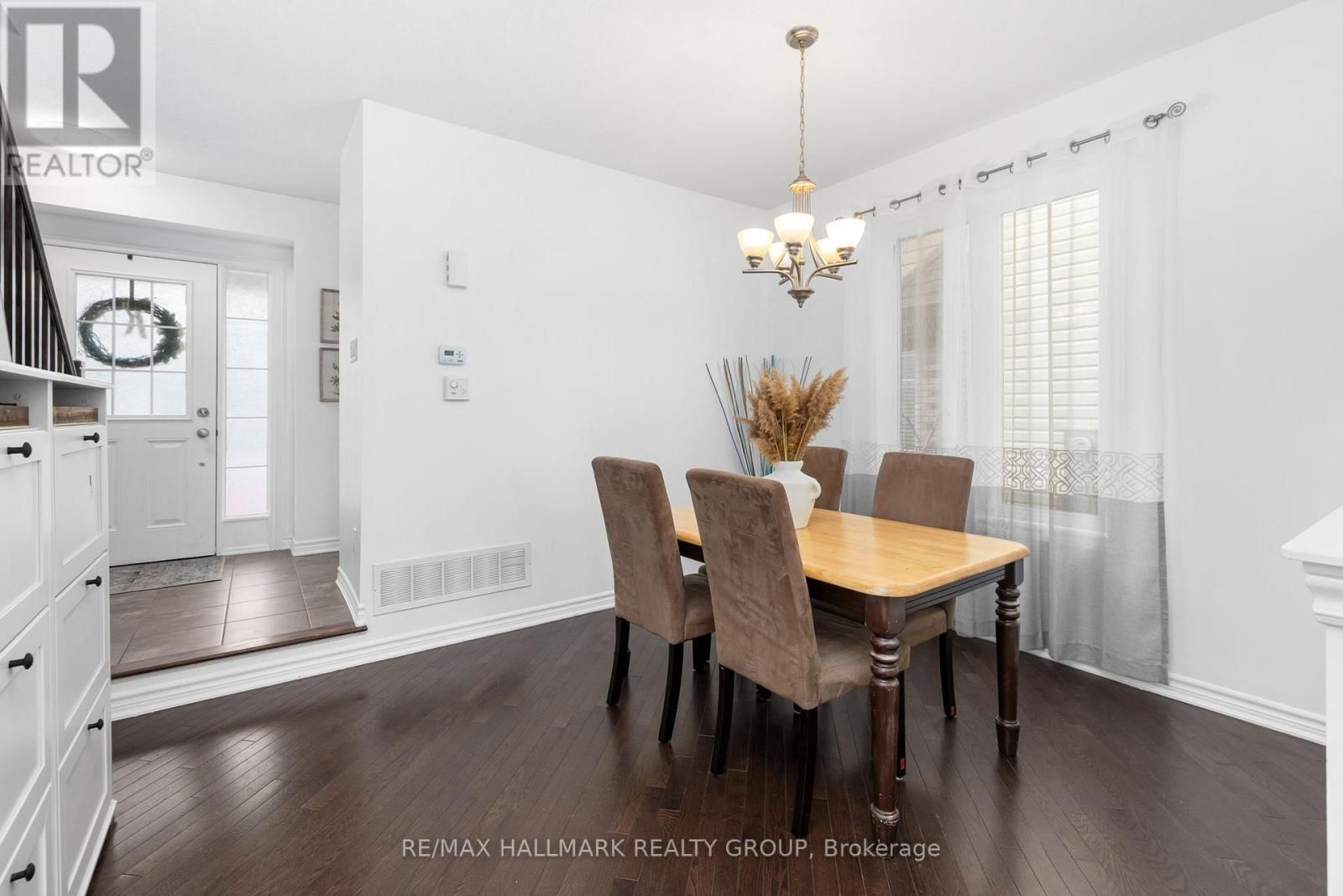 529 DUNDONALD DRIVE Image 6