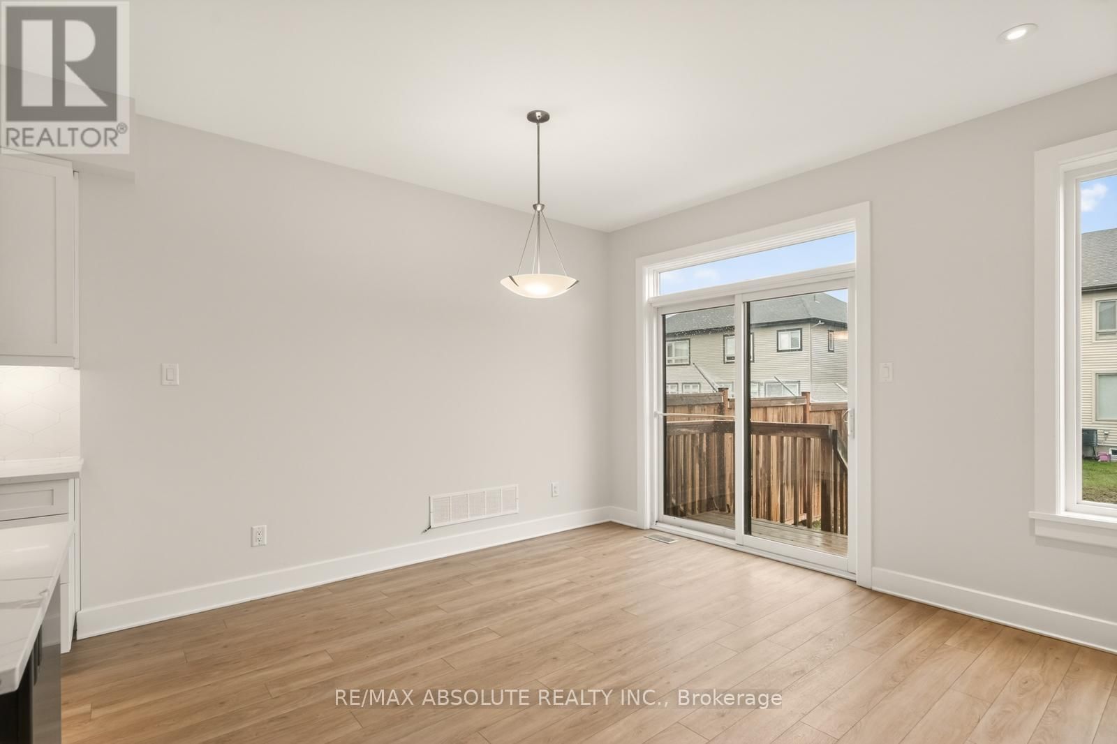 34 TABER STREET Image 12