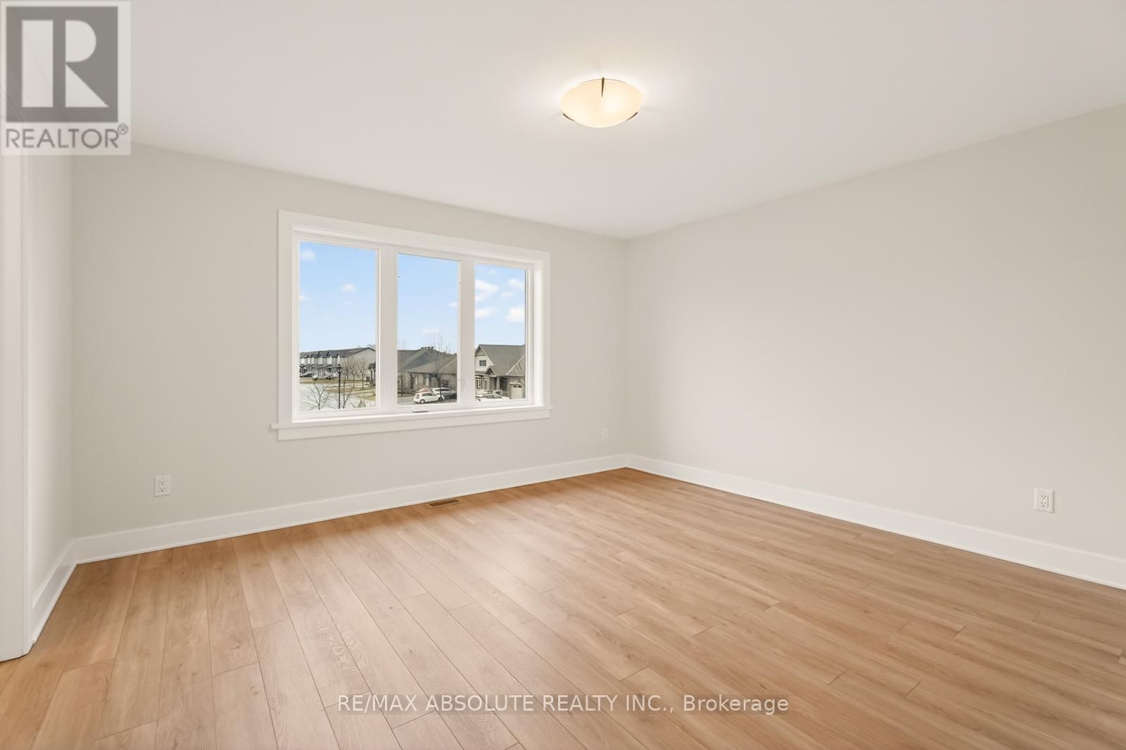 34 TABER STREET Image 19