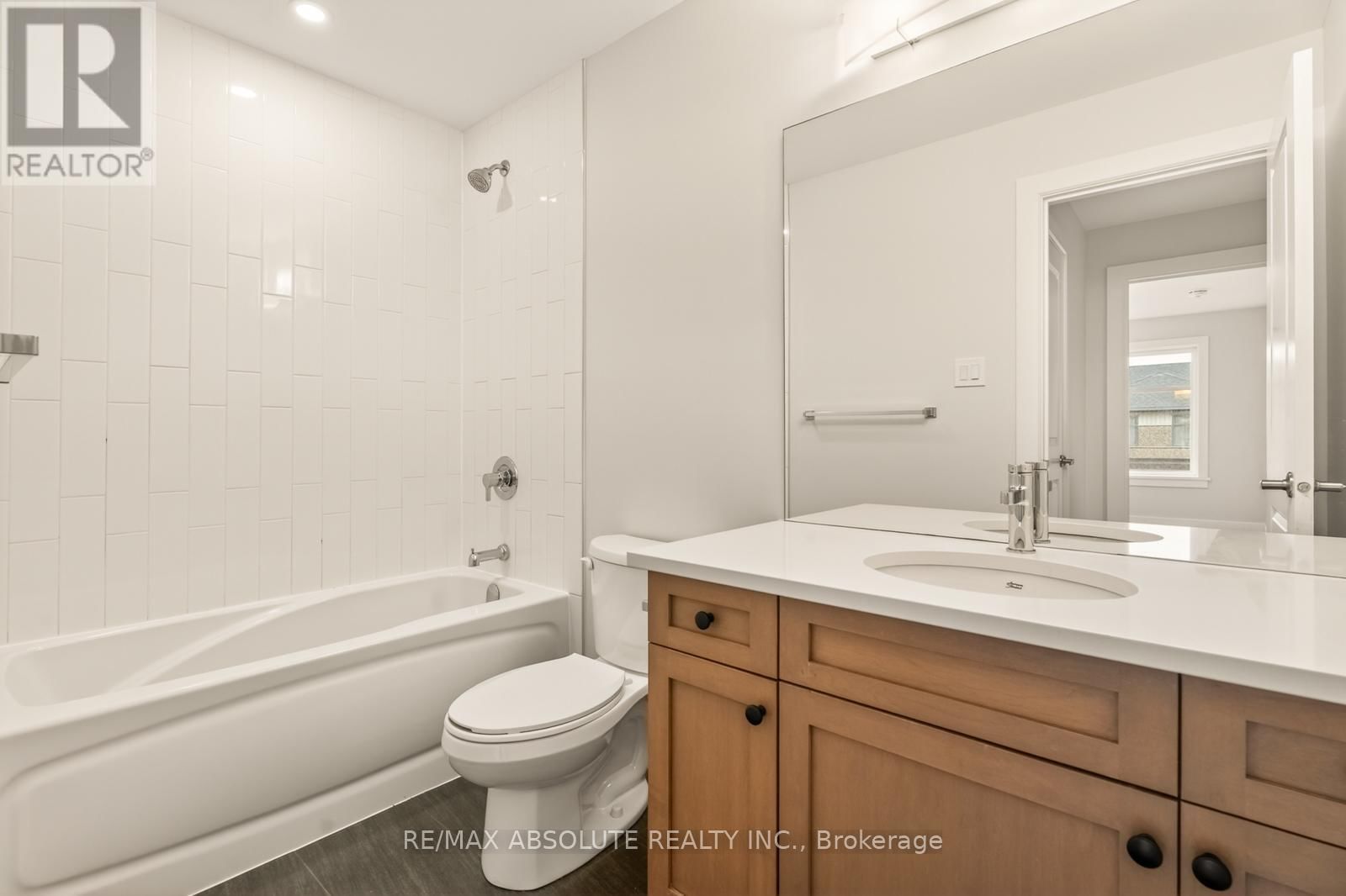 34 TABER STREET Image 23