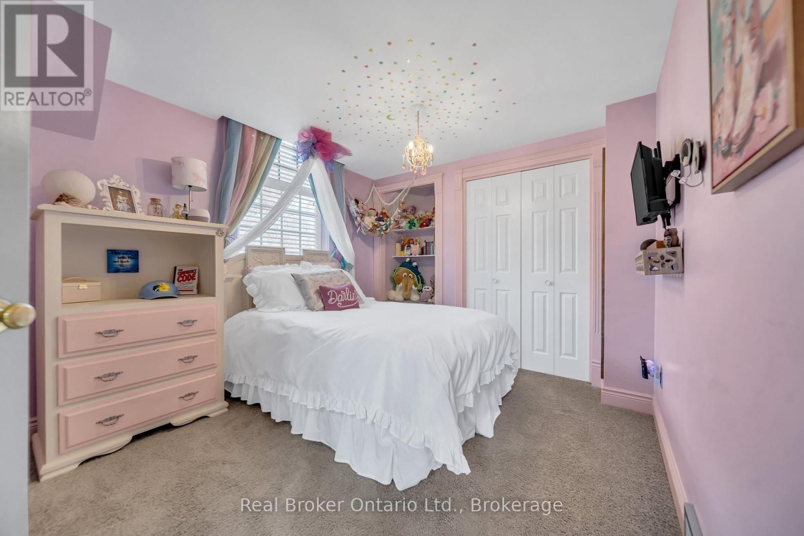 4766 HYNDMAN DRIVE Image 19