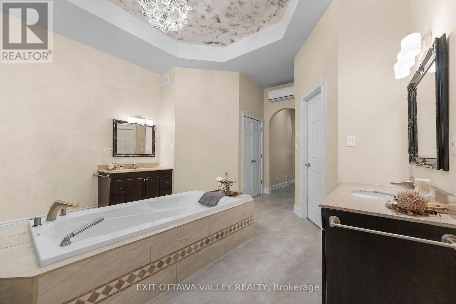 740 WALFORD ROAD Image 26