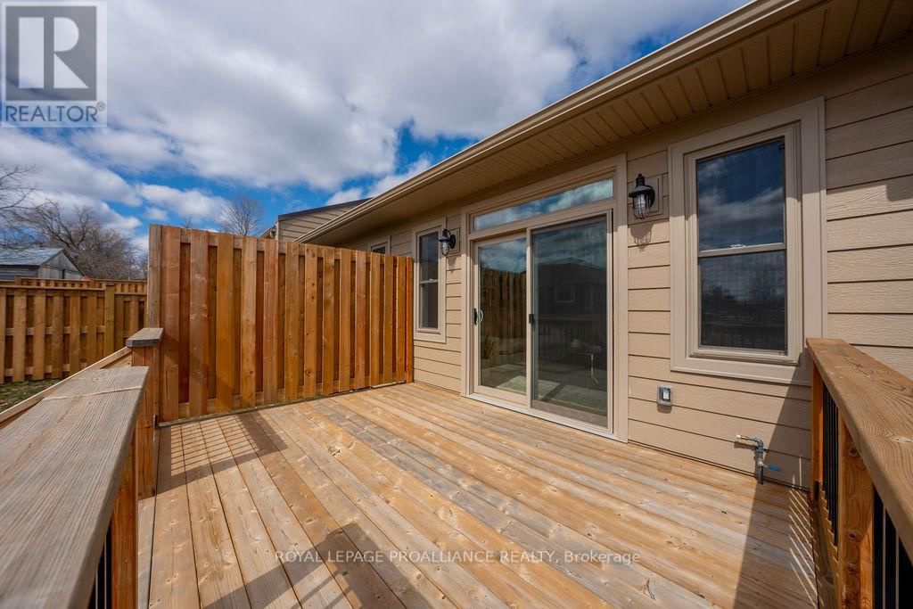 71 SEYMOUR STREET WEST Image 21