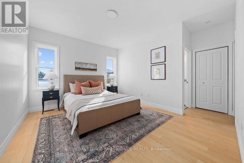 71 SEYMOUR STREET WEST Image 26