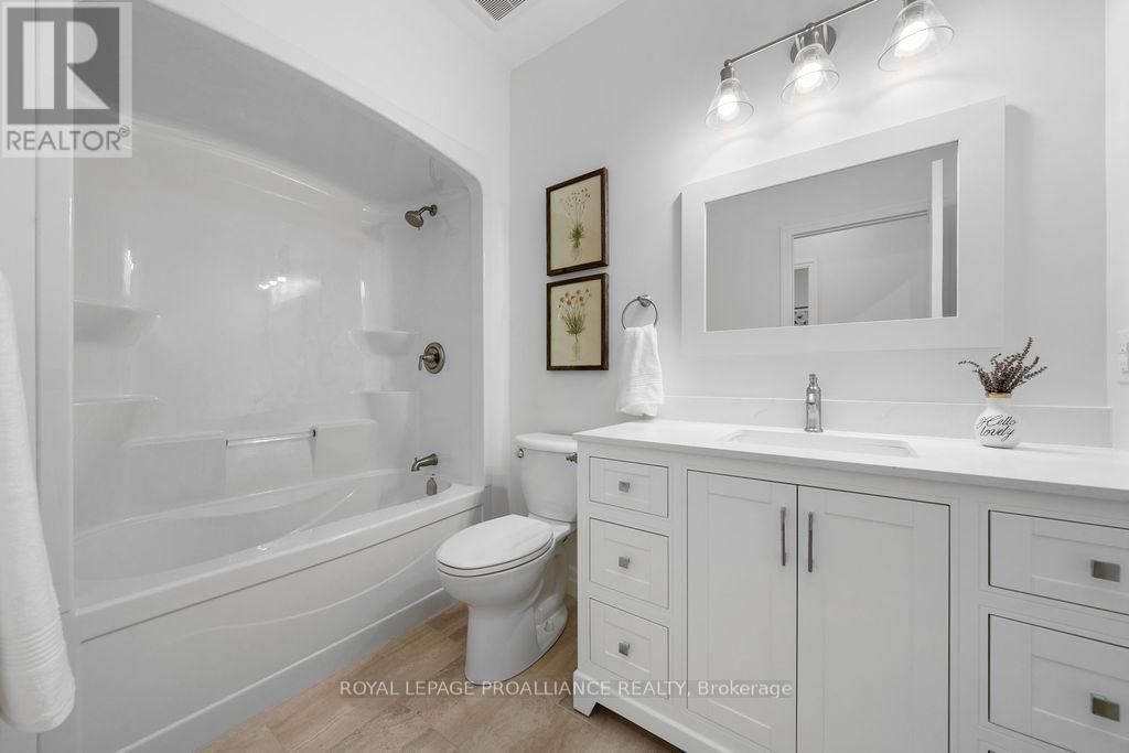 71 SEYMOUR STREET WEST Image 32