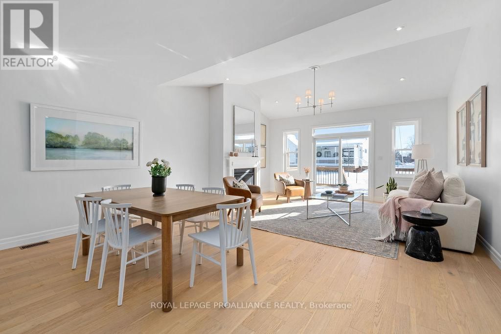 71 SEYMOUR STREET WEST Image 4